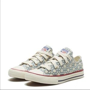Little Miss Chuck Taylor All Star Low Top Sneaker